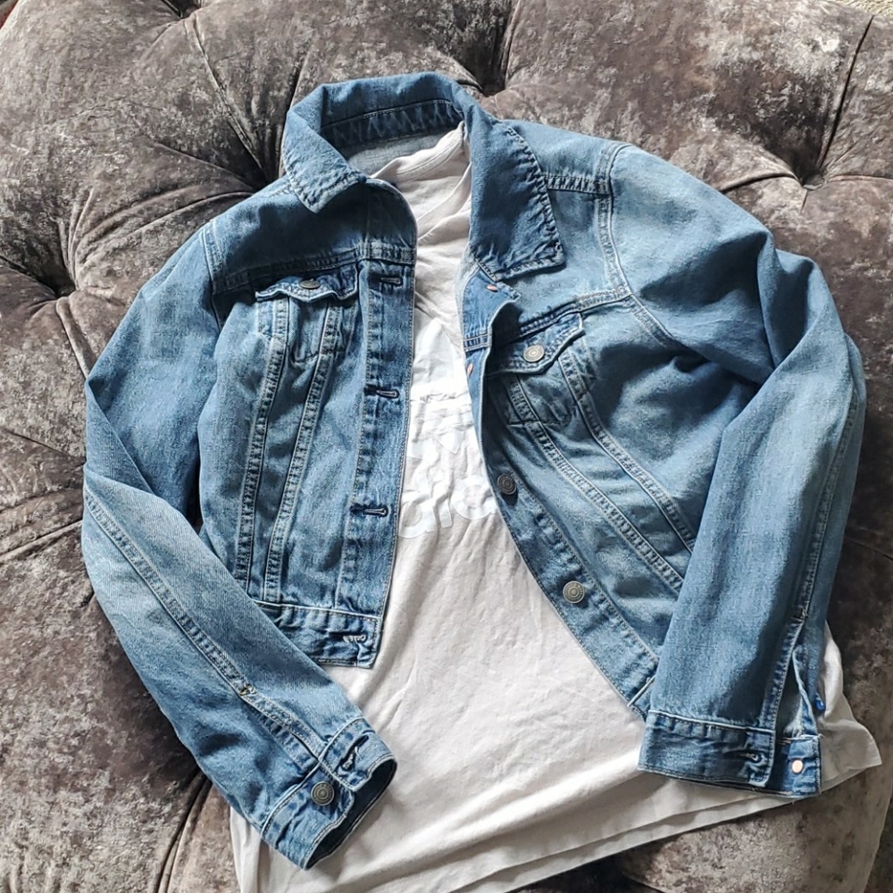 Relaxed jean jacket